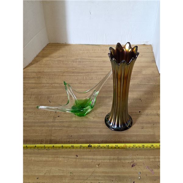 Art glass décor and vase