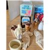 Image 3 : Lot of various collectables- figurines, toilet paper, chalkware