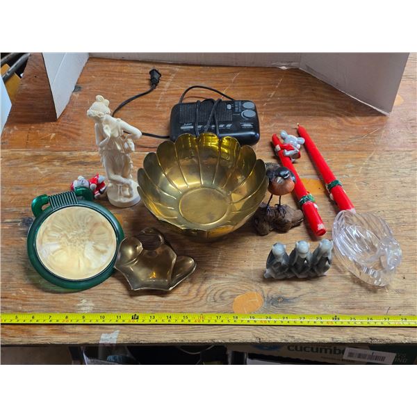 Lot of misc items- solid brass décor
