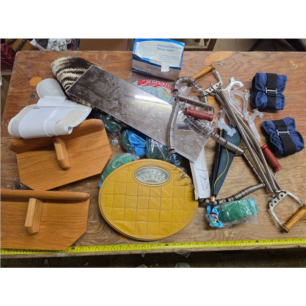 Box of misc items- scale hangers