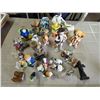 Image 1 : Lot of misc décor figures