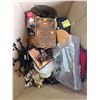 Image 3 : Lot of misc décor items