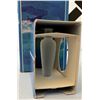 Image 7 : Avon Water Lily Beauty Dust and Blue Fragrance Bottle Set