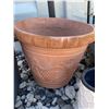 Image 4 : Decorative Garden Pots and Planters, Mixed Materials