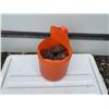 Image 3 : Plastic Plant Pots and Gardening Supplies