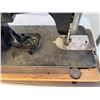Image 5 : Necchi Electric Sewing Machine Model 61422 with Wood Base