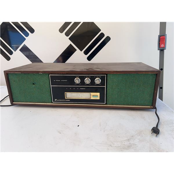 Automatic Radio Titan 8 Track Stereo Model T 62624 Japan