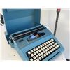 Image 5 : Smith-Corona Blue Courier Manual Typewriter with Case