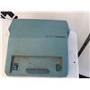 Image 7 : Smith-Corona Blue Courier Manual Typewriter with Case