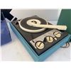 Image 5 : Sears Solid State Stereo Sound System Turntable with Speakers