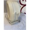 Image 6 : Honeywell Electric Space Heater with Adjustable Settings