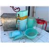 Image 1 : Plastic Kitchenware and Metal Storage Tin Lot