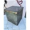 Image 9 : Plastic Kitchenware and Metal Storage Tin Lot