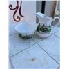 Image 12 : Lot: Teapots, Vintage Cups, BCM Nelson Pitcher, Unique Tea Cozy