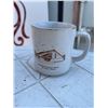 Image 17 : Lot: Teapots, Vintage Cups, BCM Nelson Pitcher, Unique Tea Cozy