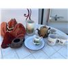 Image 1 : Lot: Teapots, Vintage Cups, BCM Nelson Pitcher, Unique Tea Cozy