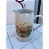 Image 7 : Lot: Teapots, Vintage Cups, BCM Nelson Pitcher, Unique Tea Cozy