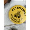 Image 5 : Kitchenware and Collectibles Lot