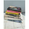 Image 5 : Vintage and Modern Mixed Books Lot