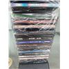 Image 9 : Music CDs With Two CD Towers