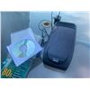 Image 1 : Recoton CD Player With CDs and Power Adapter