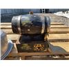 Image 2 : 3: Decorative Barrel Bank, Aluminum Cake Carrier, Taylor Forge Iron