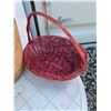Image 2 : Basket and Tub Lot, Wood, Wicker, and Plastic