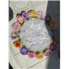 Image 2 : Box Lot of Vintage Linens, Doilies, and Textile Decor