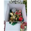 Image 12 : Holiday Decor: Lights, Rope Light, Artificial Tree