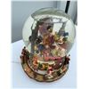 Image 3 : Christmas Toy Shop Musical Snow Globe and Lighted Tinsel Basket Decorations
