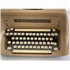 Image 2 : Remington Beige Manual Typewriter with QWERTY Keyboard
