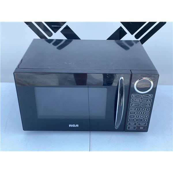 RCA Countertop Microwave Oven Black