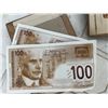 Image 13 : Collectibles: Books, Plates, Bills, and Decor Items
