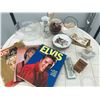 Image 1 : Collectibles: Books, Plates, Bills, and Decor Items