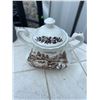 Image 25 : Decorative Ceramics, Pottery and Glassware Lot