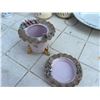 Image 2 : Decorative Ceramics, Pottery and Glassware Lot