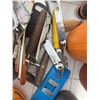 Image 14 : Kitchenware And Utensils