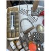 Image 7 : Kitchenware And Utensils