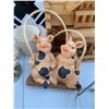 Image 5 : Animal Figurines, Novelty Salt Shakers, and Kitchen Décor Lot