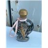 Image 8 : Decorative Household Items and Collectibles Lot