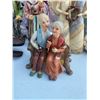 Image 5 : Figurines, Mugs, Decor and Kitchenware Lot