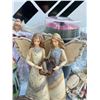 Image 6 : Figurines, Mugs, Decor and Kitchenware Lot