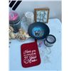 Image 8 : Figurines, Mugs, Decor and Kitchenware Lot