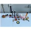 Image 1 : Decorative Collectibles and Trinkets Lot
