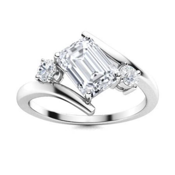 Gold & Brilliant White Diamond 2.50 Cts Ring - E/VVS