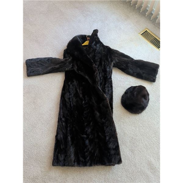 Luxury Midnight Mink Outerwear Collection Fedora & Trench (M-L)