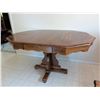 Image 5 : Vintage Fir Dining Table with Removable Leaf and Four Chairs