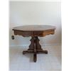 Image 6 : Vintage Fir Dining Table with Removable Leaf and Four Chairs