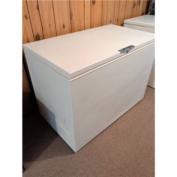 Gibson Heavy Duty Commercial Chest Freezer