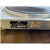 Image 8 : JVC L-A21 Auto-Return Turntable with SK-303(C) Speakers and Record Brush